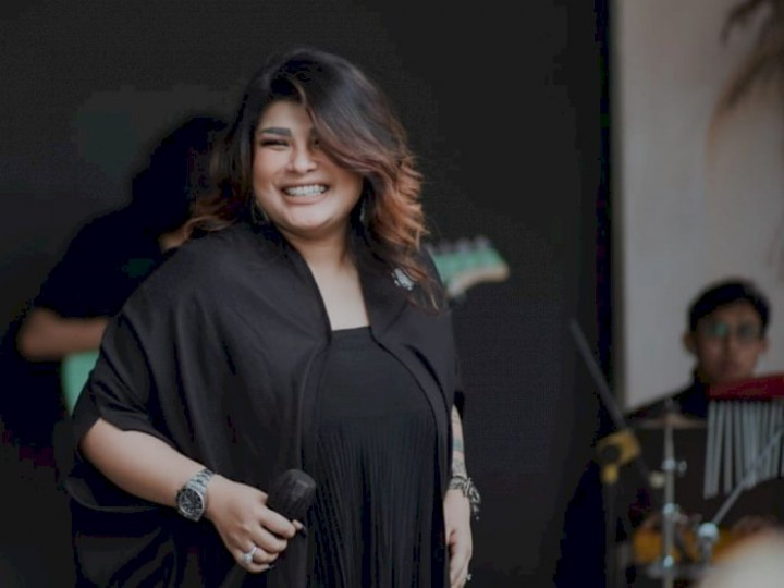  Ustaz Ini Jadi Pilihan Nania Idol Sebagai Pembimbing Setelah Kembali Masuk Islam