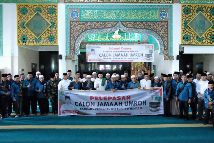 Bupati H.M Adil Lepas 250 Calon Jamaah Umrah Gratis dari Meranti