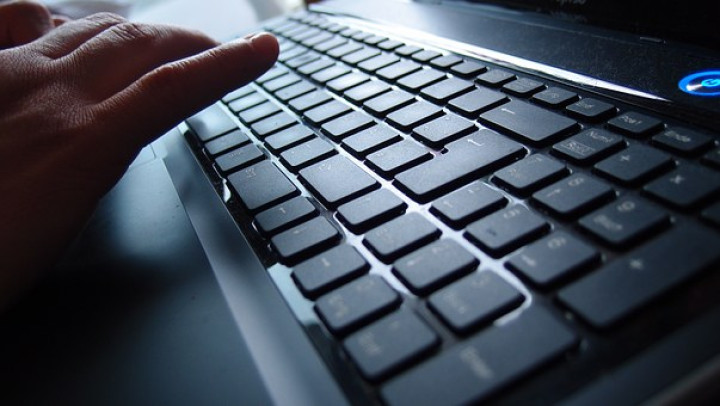 Mengapa Huruf di Keyboard Dibuat Acak?