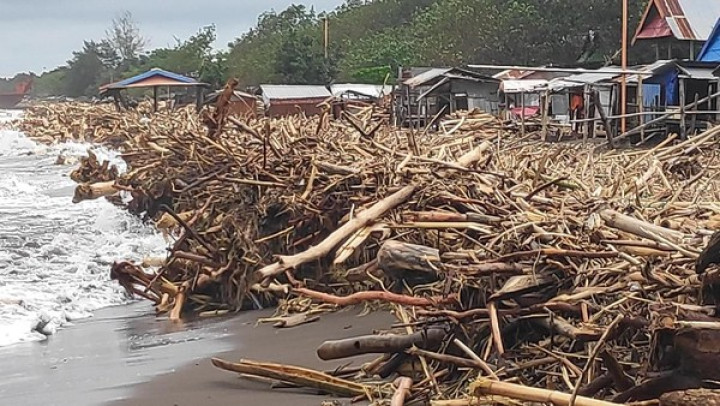 Sumatra Banjir Parah, Semua Nunjuk Tambang. ESDM: “Sedang Dicek!”