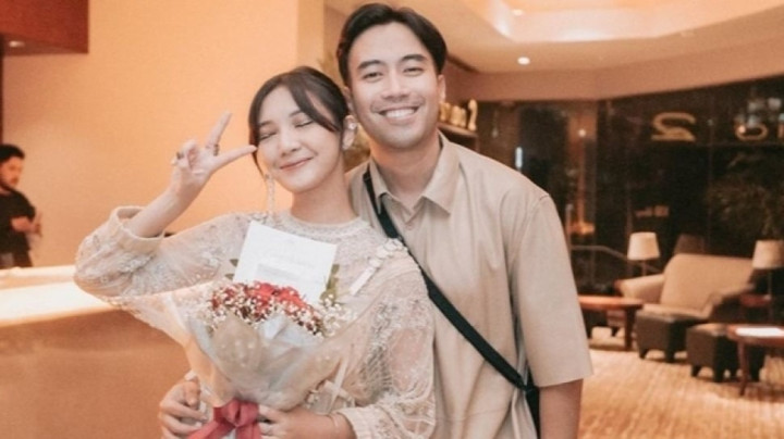 Sweet Tapi Nyayat! Unggahan Pertama Sheila Dara Usai Kepergian Vidi Bikin Netizen Mewek