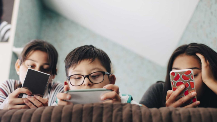 Viral Data Komdigi: 50,3 Persen Anak RI Terpapar Konten Dewasa di Dunia Digital