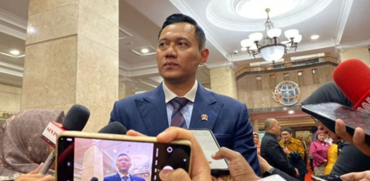 Reshuffle! Prabowo Tunjuk AHY Gantikan Luhut dari Komite Kereta Cepat Jakarta-Bandung