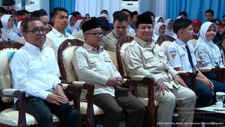 Prabowo Siapkan Rapat Terbatas Bahas Pendidikan Gratis, PTN Ikut Jadi Sorotan